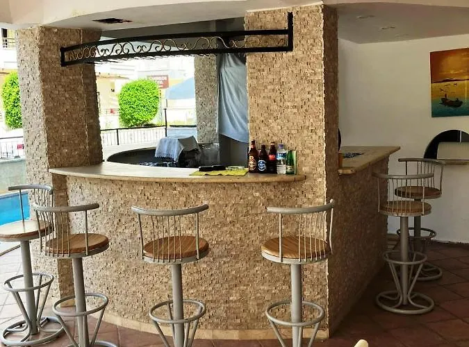 Apartmanhotel Christina 3*