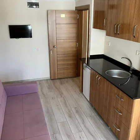 Aparthotel Christina 3*