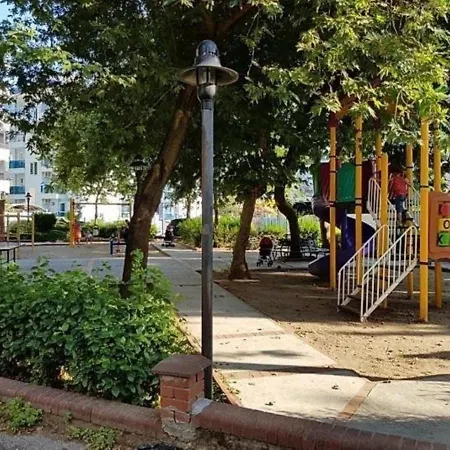 Christina מלון דירות